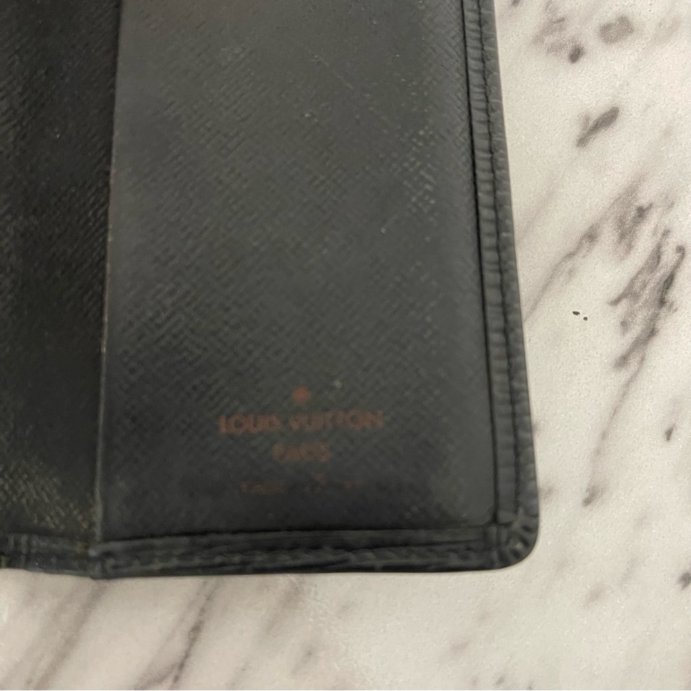 LV Epi Card Holder - Picture 10 of 16
